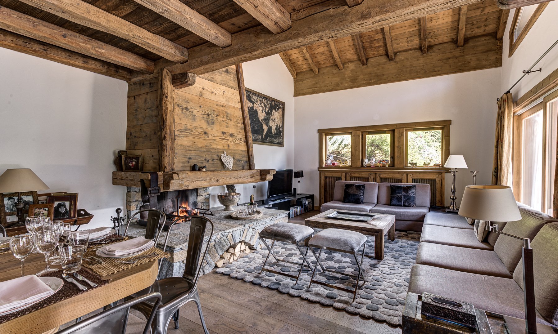 The Spacious Living and dining area in Chalet Amarena Meribel