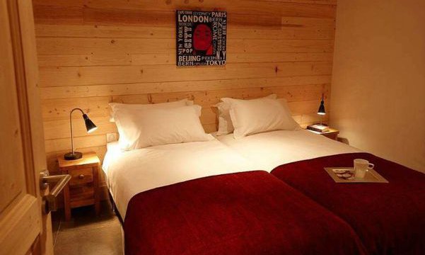 Twin Bedroom in Chalet Croquette