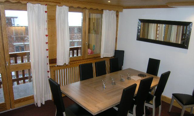 The dining area in apartment Le Centre