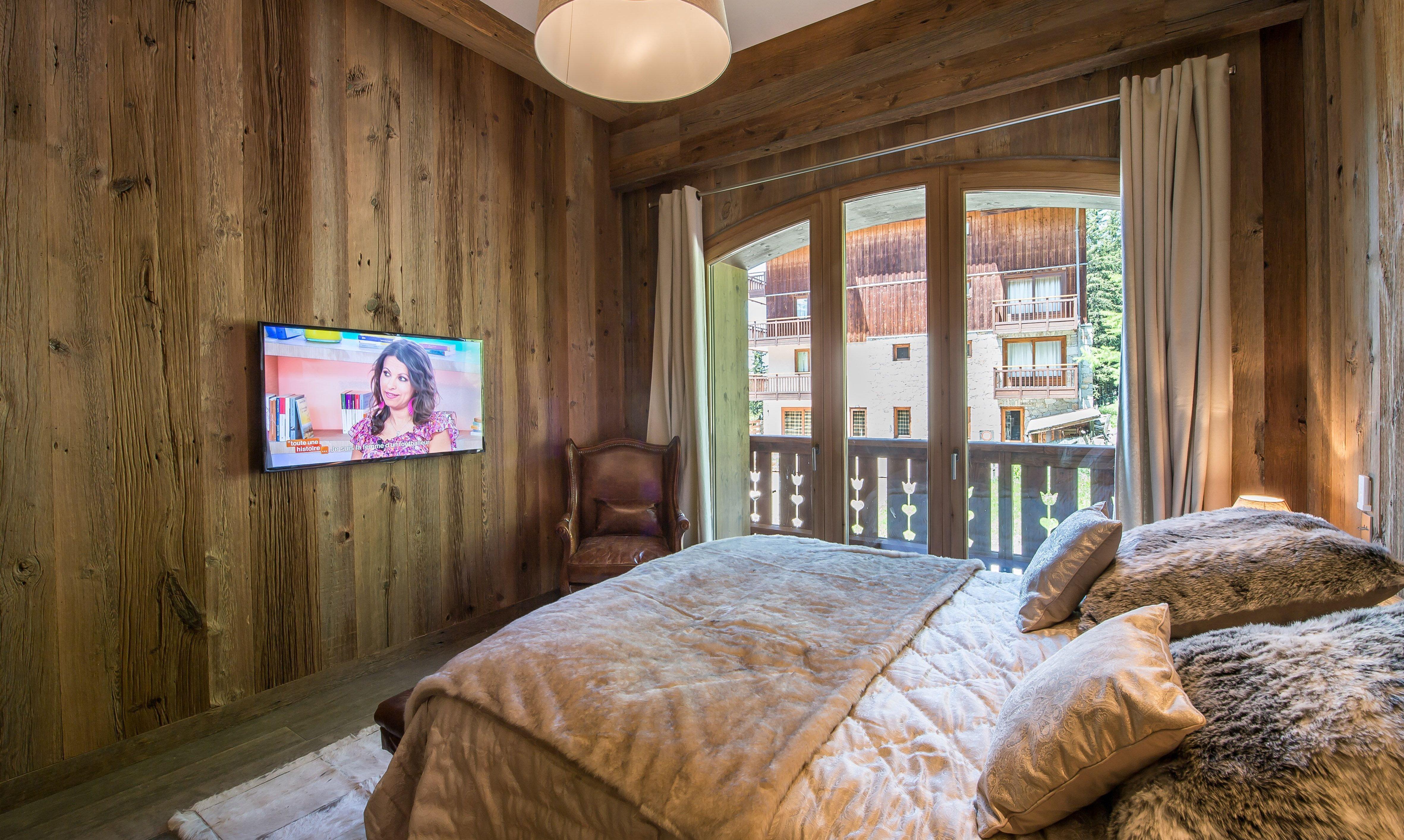 Very comfortable double bedroom in apartment Aspen Lodge 21 Meribel
