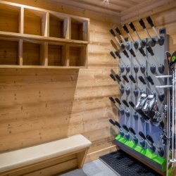 Chalet Le Pousse Caillou Ski and Boot Room