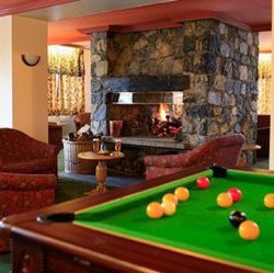 Chalet Hotel Tarentaise Pool Table