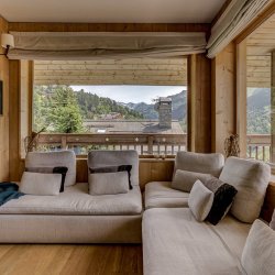 One of the seating areas in Chalet La Chouette Meribel