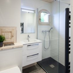 One of the ensuite Shower rooms in Chalet Chardon Meribel