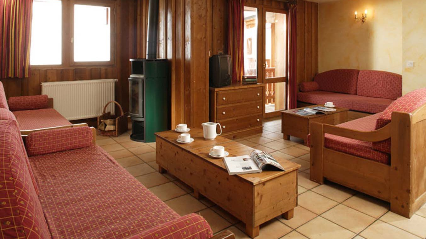 Chale Abricot Living Room