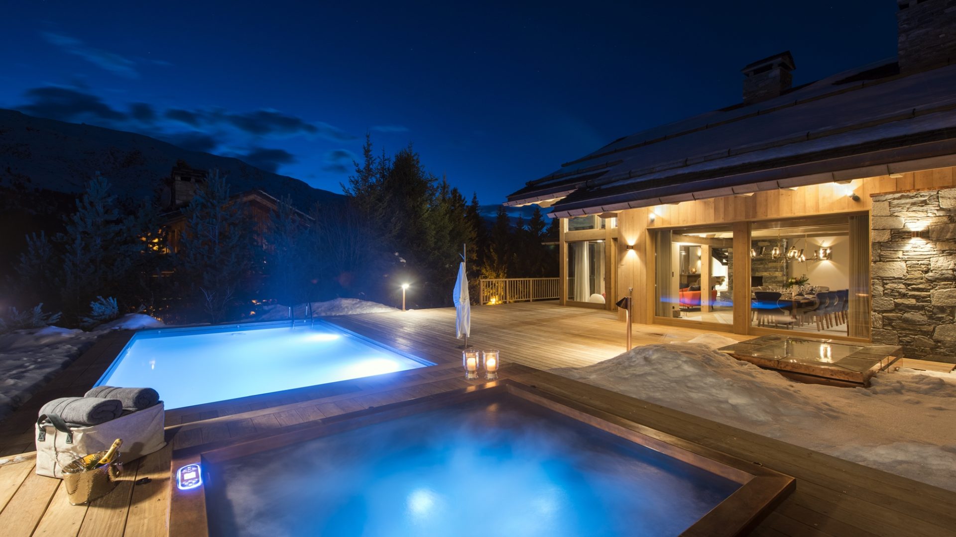 Chalet Alpaca heated outdoor swimming pool