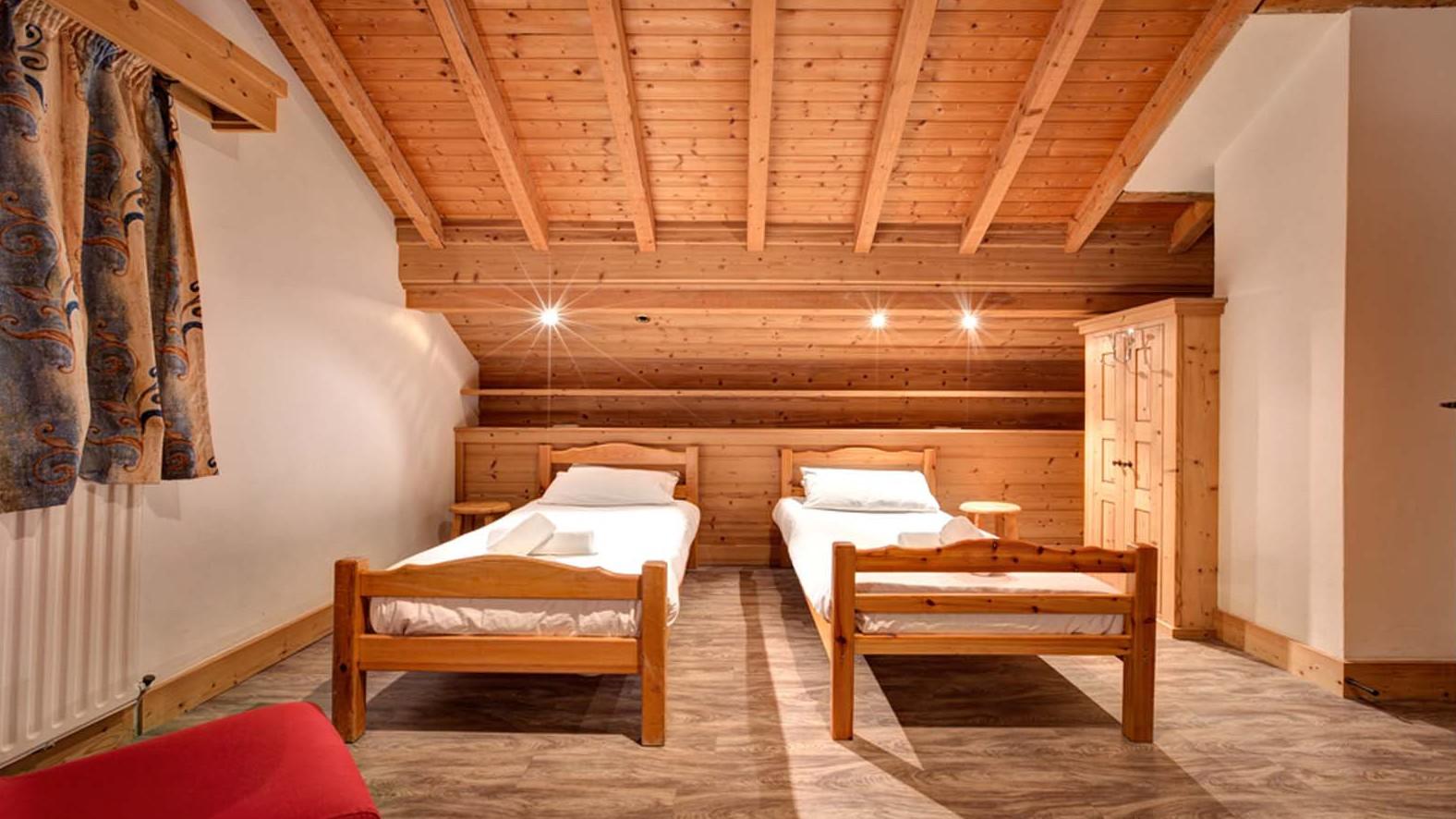 Chalet Elodie Twin Bedroom