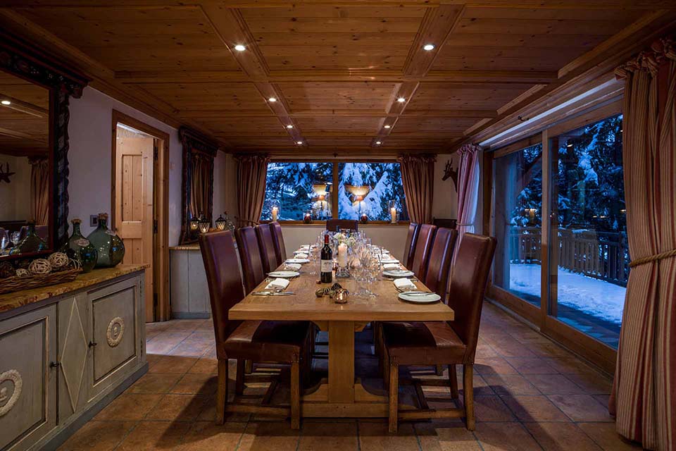 Chalet Les Bartavelles Dining Room