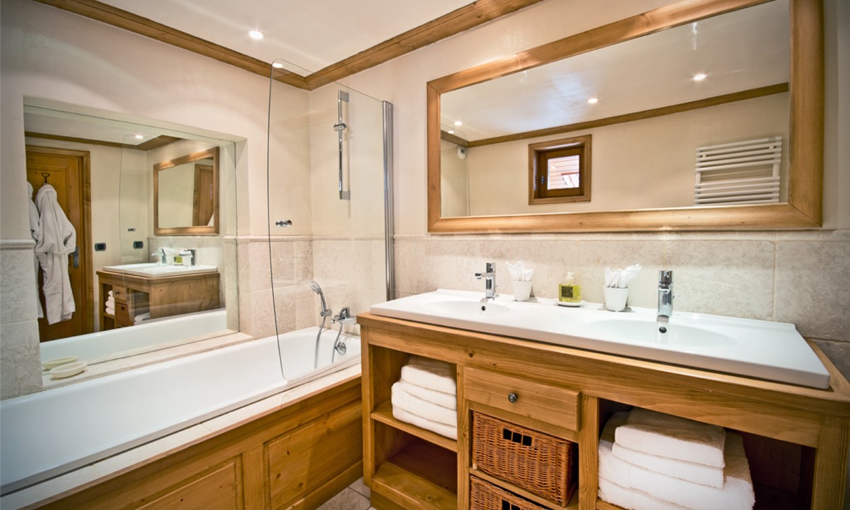 Chalet Bellevue Bathroom