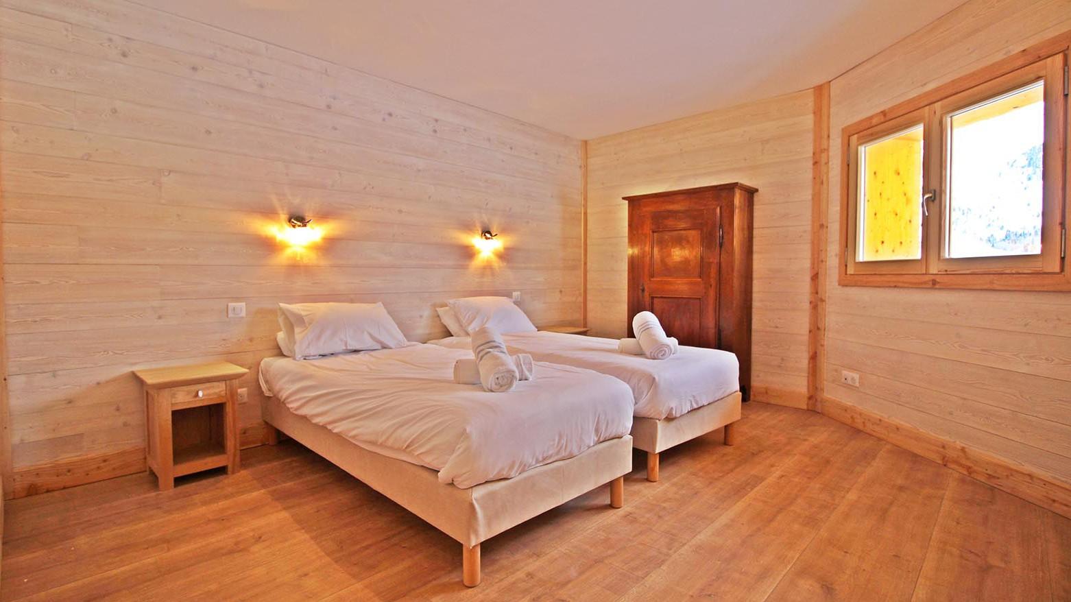 Chalet Aline Twin Bedroom