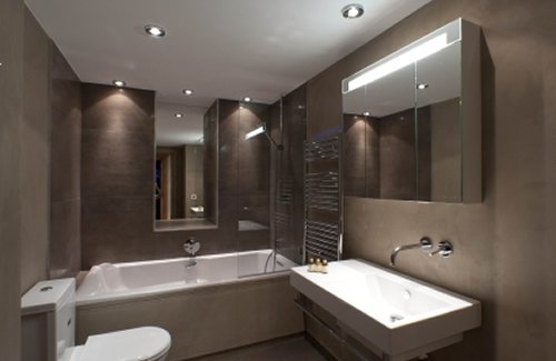 One of the bathrooms in Chalet L'Eterlou Courchevel