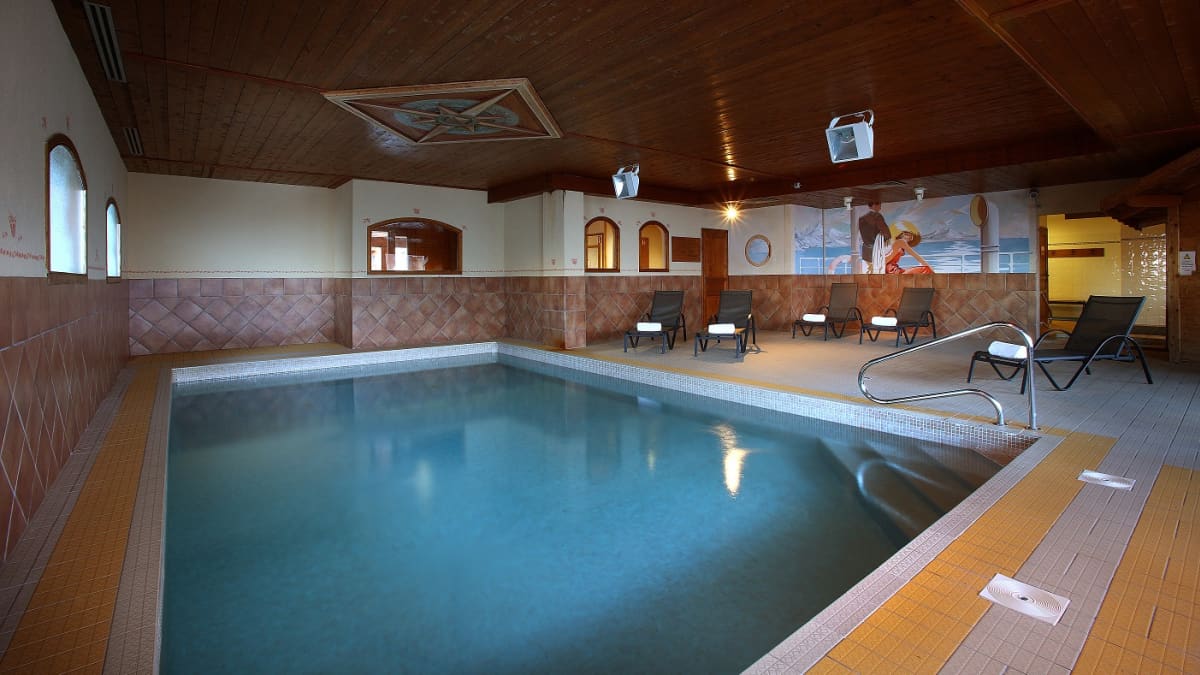 Chalet Loup Blanc Complex Swimming Pool