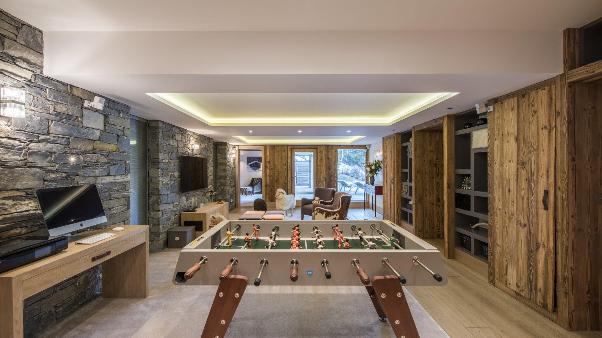 Chalet Mont Tremblant Games Room