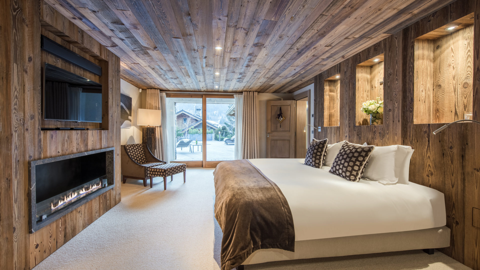 Chalet Mont Tremblant Double Bedroom