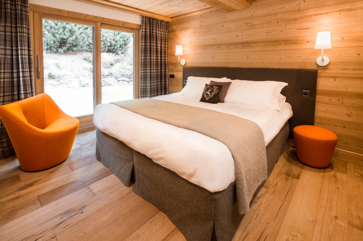 Chalet Le Pousse Caillou Double Bedroom