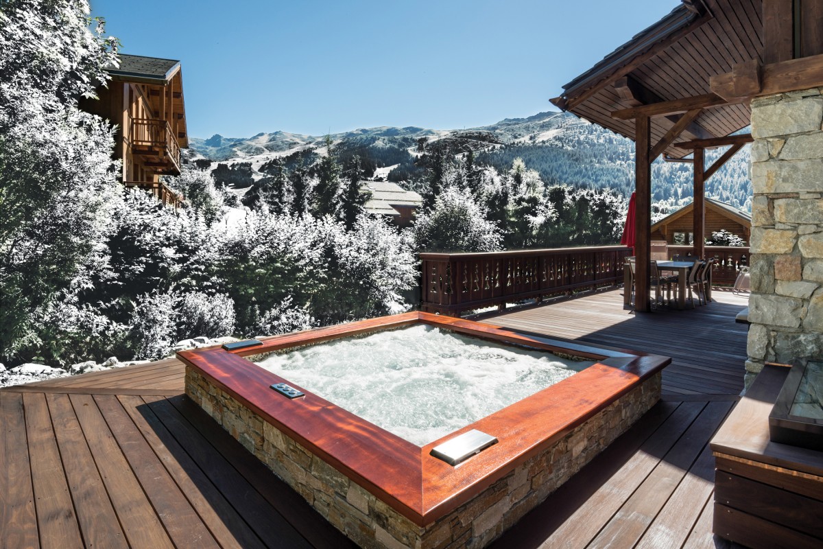 Chalet Le Pousse Caillou Hot Tub