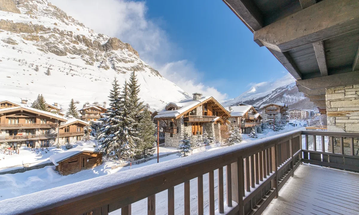 The Balcony at No. 4 Aspen House Val d'Isere