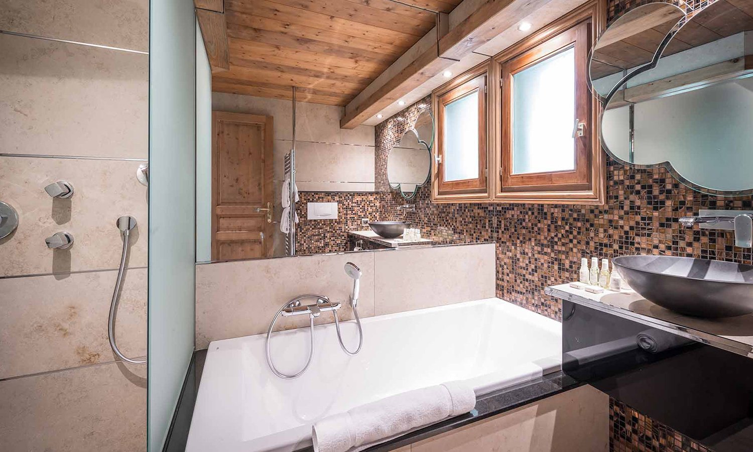 A luxury bathroom in Chalet Mariefleur in Meribel