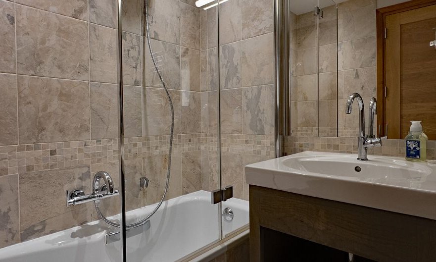 One of the bathrooms in Chalet Montana in Meribel Centre