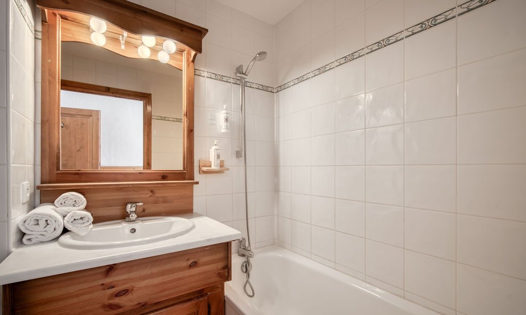 A Bathroom in Catered Chalet Bonhomme Val Thorens