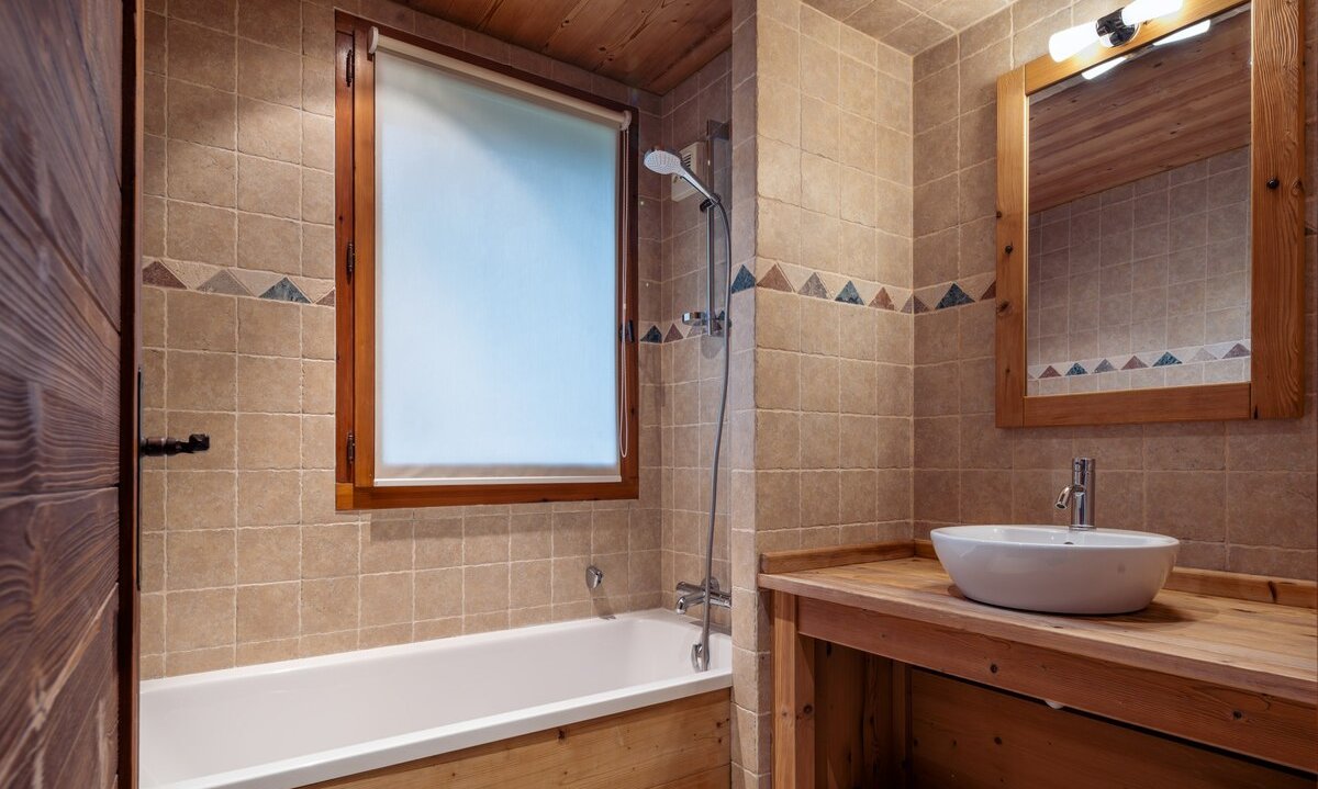 A Bathroom in Chalet Mathilde Val Thorens