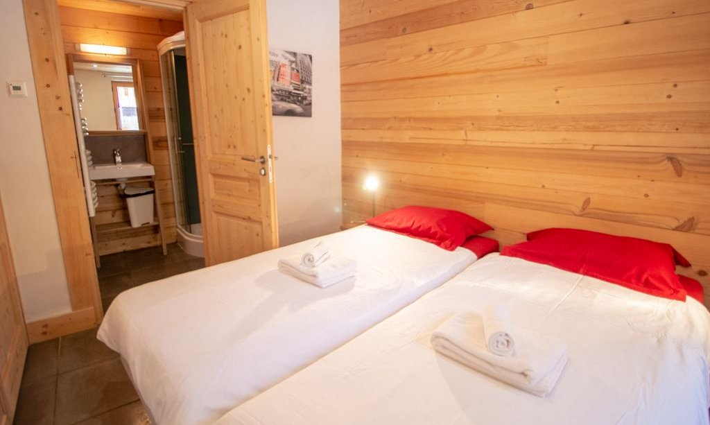 One of the bedrooms in Chalet Croquette Meribel