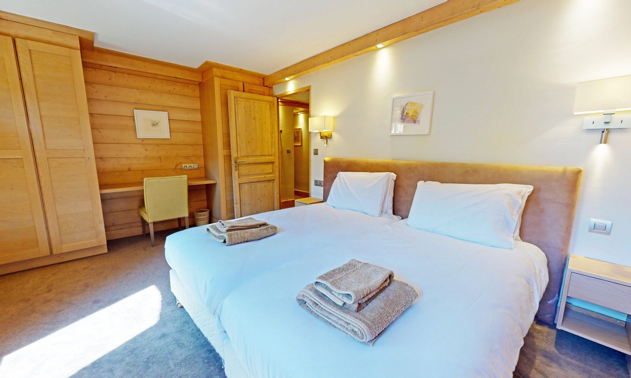 A Spacious Bedroom in Chalet Eleanor Meribel