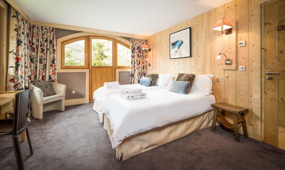 One of the spacious Bedrooms in Chalet Bellacima Lodge, Meribel