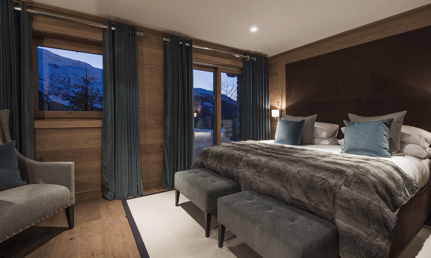 A bedroom in Chalet Le Grenier in Meribel Centre