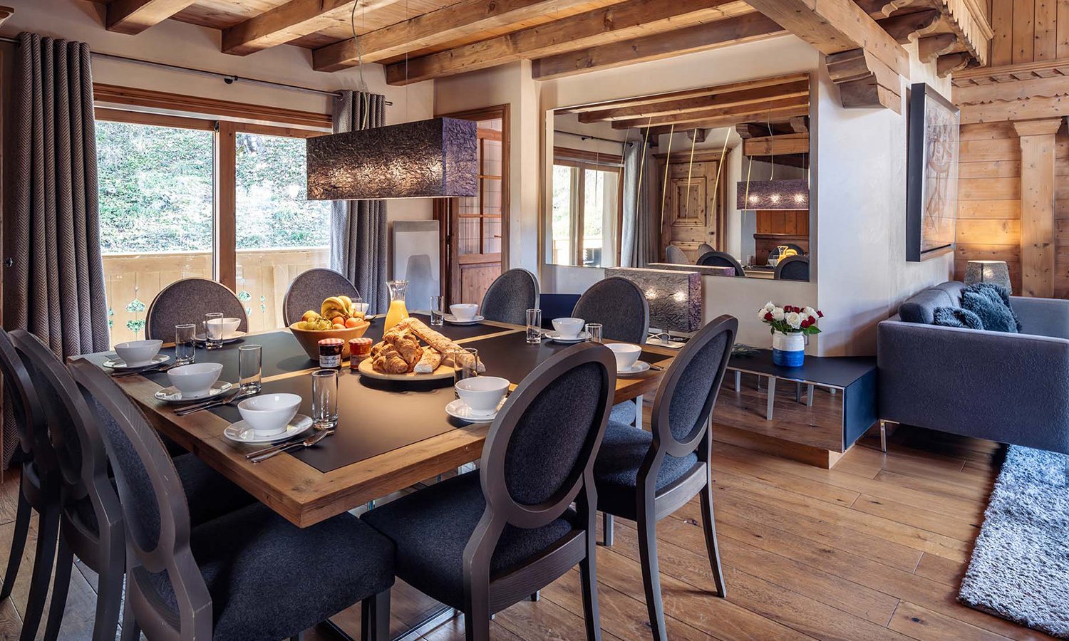 The Dining area in Chalet Mariefleur in Meribel
