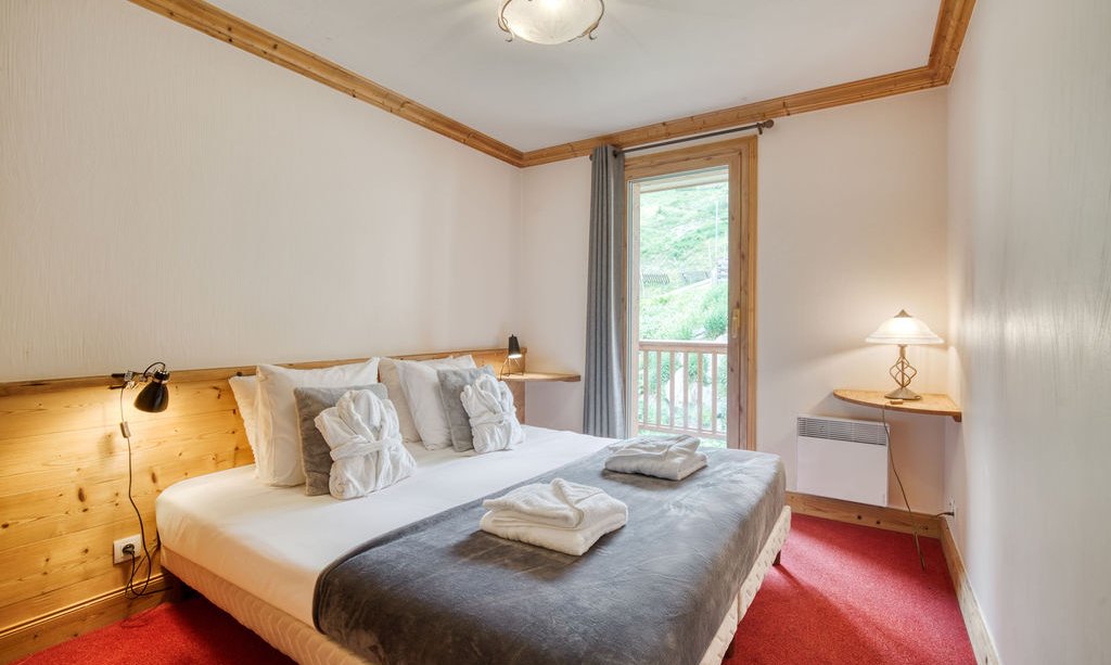 The Double bedrioom in Chalet Petit Sabot Val Thorens