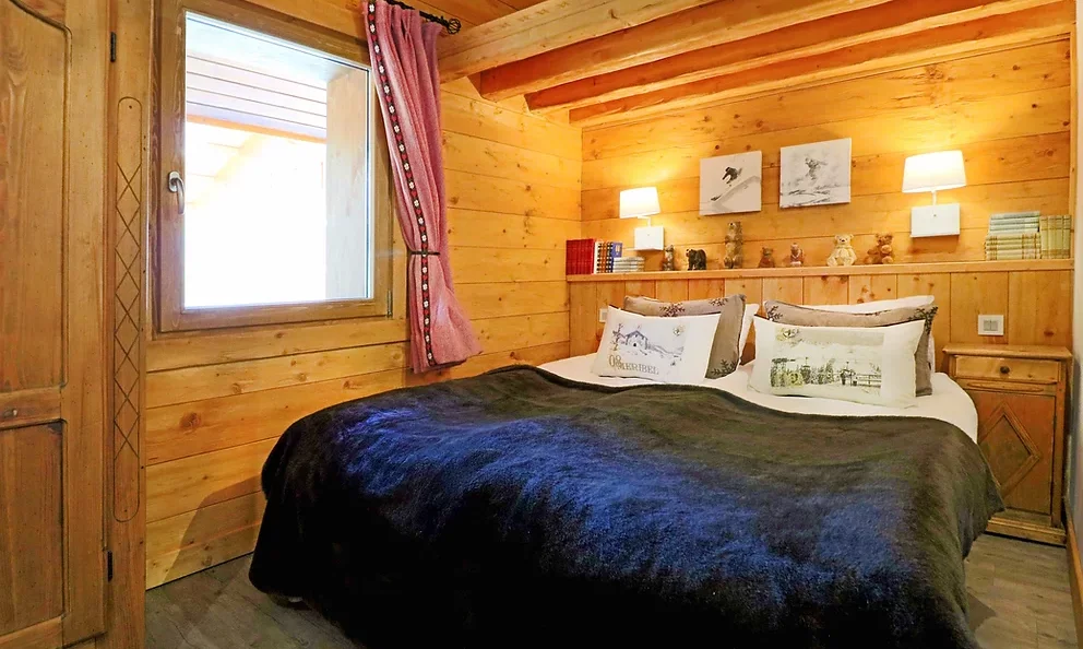 A Double bedroom in Chalet La Combe Meribel