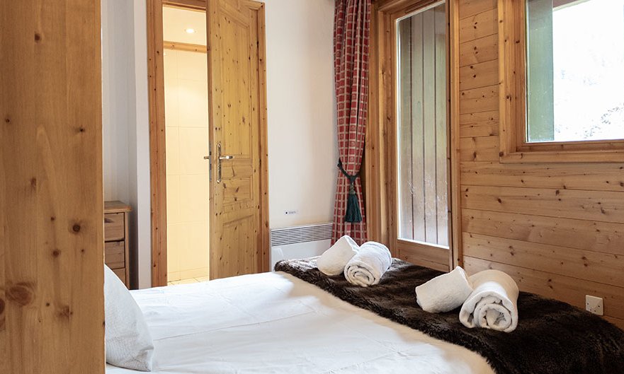 A double bedroom in Apartment Dou du Pont in Meribel Centre