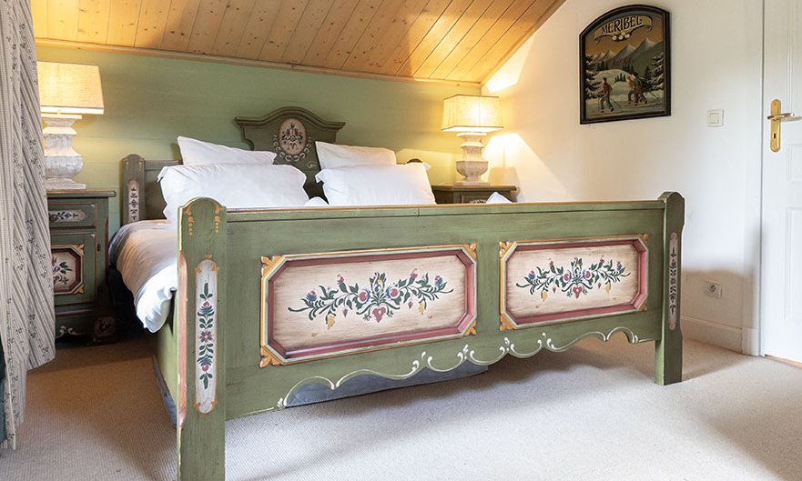 One of the double bedrooms in Apartment Dou du Pont in Meribel Centre