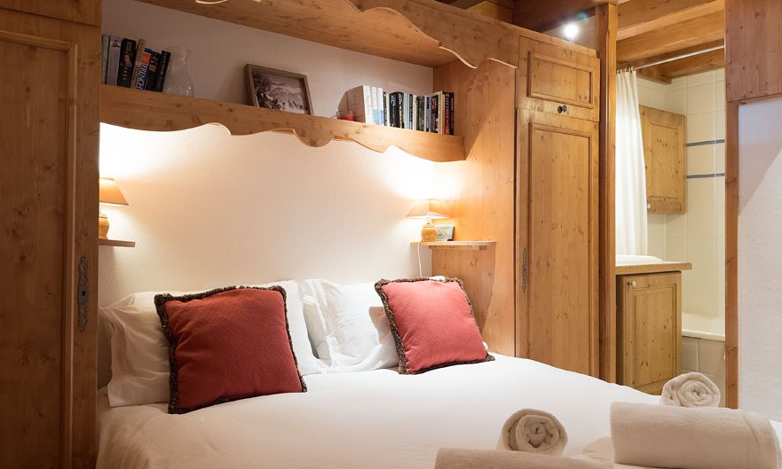 The Double Bedroom in Apartment Jardin d'Eden in Meribel