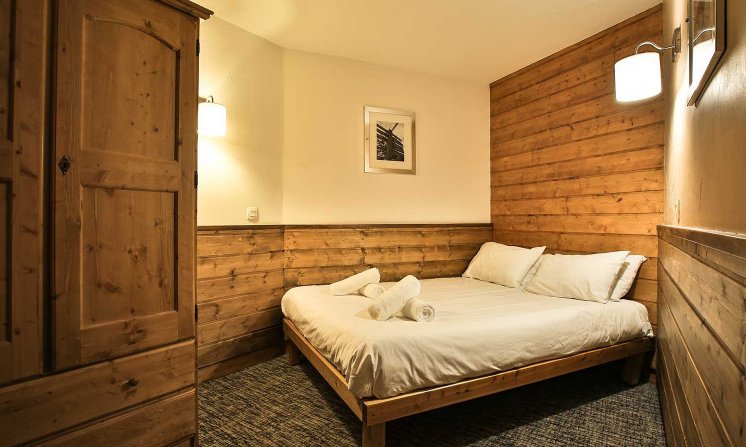 Chalet Gemini Double Bedroom