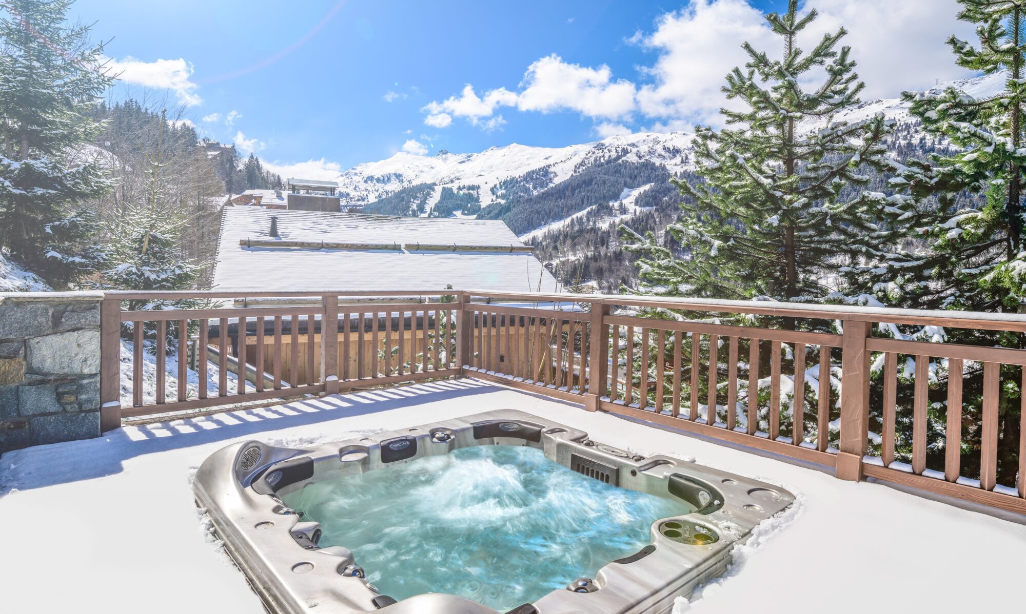 The outdoor Hot Tub on the Terrace at Chalet Amarena Meribel