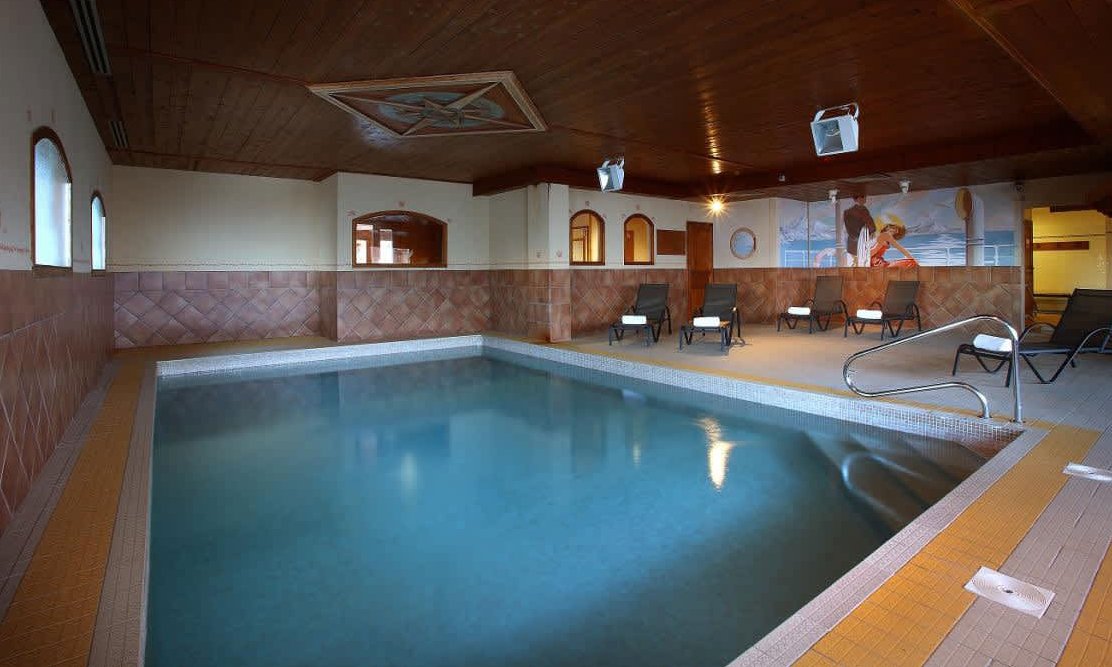 Chalet Ibex Swimming Pool