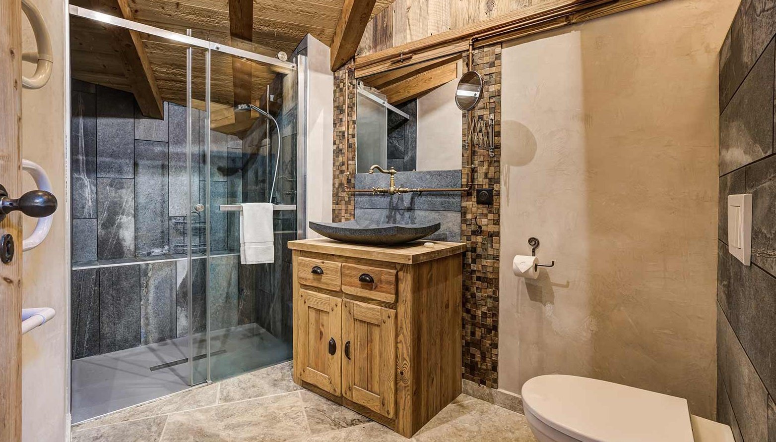 Chalet Jacques Bathroom