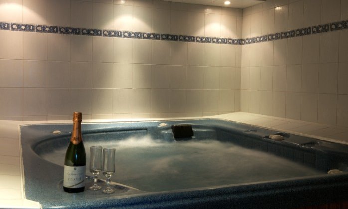 Chalet St Joseph Hot Tub