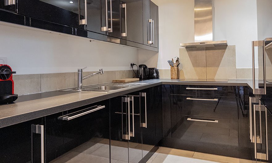 The well equipped kitchen in Apartment Dou du Pont in Meribel Centre