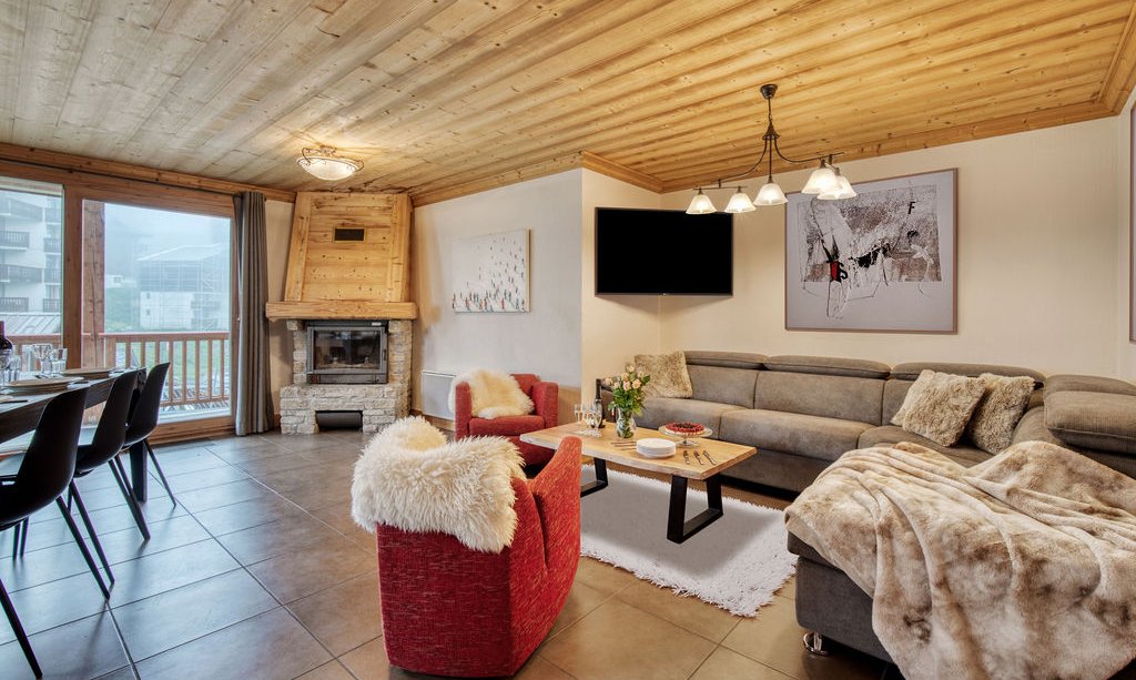 The Living and dining area in Catered Chalet Petit Sabot Val Thorens
