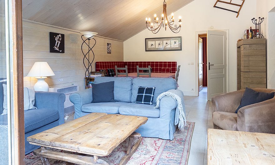 The Living and Dining areas in Apartment Dou du Pont in Meribel Centre