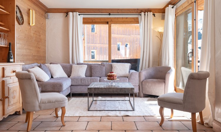 The comfortable Living area in Chalet Oxalys Meribel