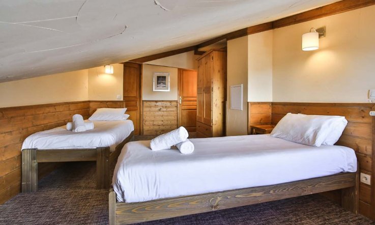 Chalet Milo Twin Bedroom