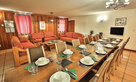 Chalet Peche Living Room Dining Room