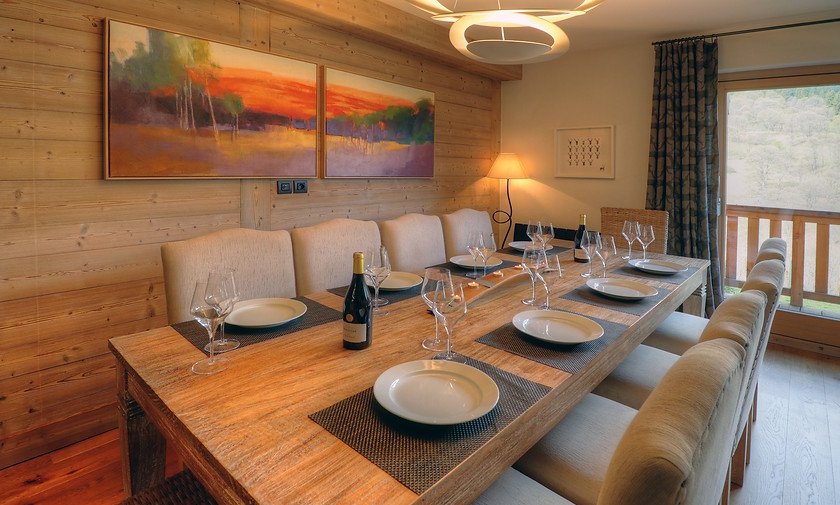 Chalet La Petite Chapelle Dining Table