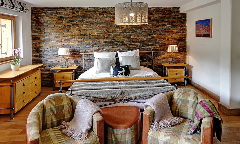 Chalet La Petite Chapelle Double Bedroom
