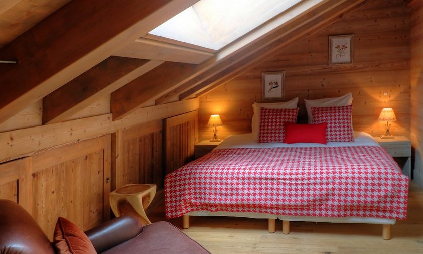 Chalet La Petite Chapelle Double Bedroom