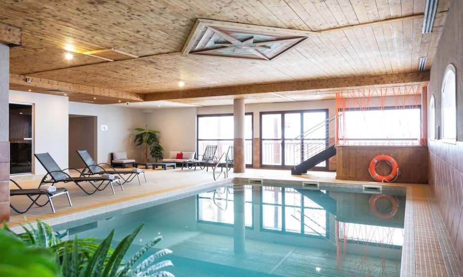 The residence swimming pool
